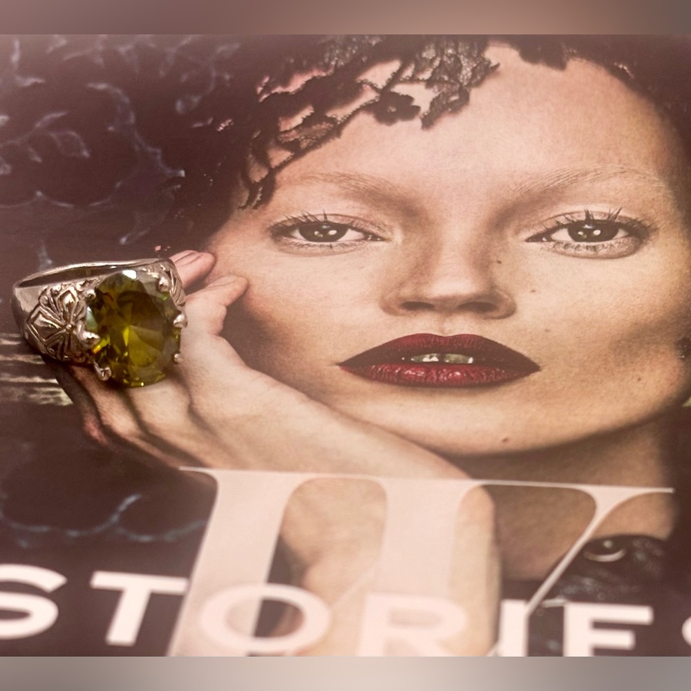 Peridot Gemstone Silver Ring - Picture 1 of 9